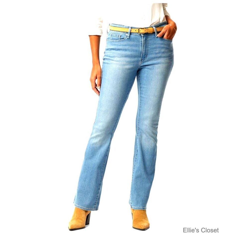 Modern Bootcut Jeans in Simply Stretch Denim